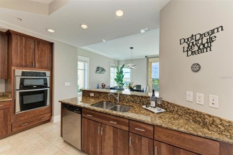 Condo in Palmetto, Florida, 2 bedrooms  № 1556598 - photo 18