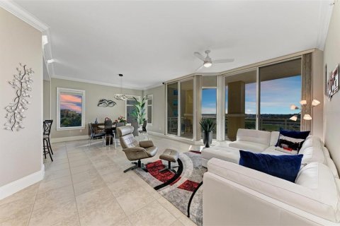Condo in Palmetto, Florida, 2 bedrooms  № 1556598 - photo 13