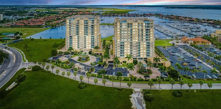 Condo in Palmetto, Florida, 2 bedrooms  № 1556598