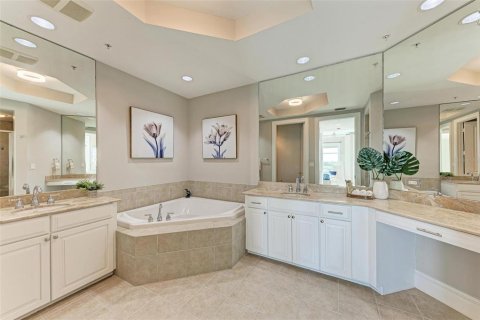Condo in Palmetto, Florida, 2 bedrooms  № 1556598 - photo 22