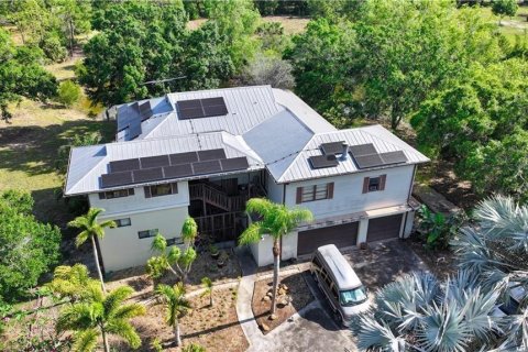 Casa en Fellsmere, Florida 2 dormitorios, 220.18 m2 № 2305393