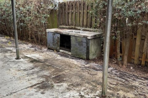 Снять в аренду виллу или дом в Холливуд, Флорида 3 спальни, 183.2м2, № 1963584 - фото 11