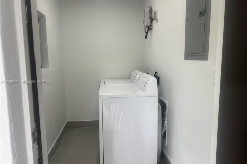 Купить виллу или дом в Опа-Локка, Флорида 4 спальни, 87.14м2, № 1957353 - фото 12