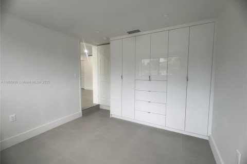 Купить виллу или дом в Опа-Локка, Флорида 4 спальни, 87.14м2, № 1957353 - фото 10