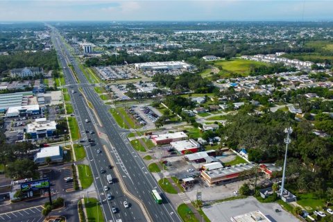 Propiedad comercial en alquiler en Holiday, Florida, 60.01 m2 № 1903374 - foto 12