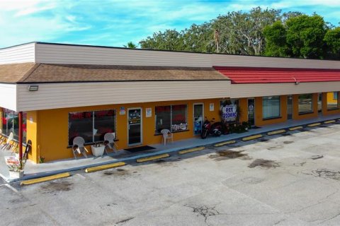 Propiedad comercial en alquiler en Holiday, Florida, 60.01 m2 № 1903374 - foto 1