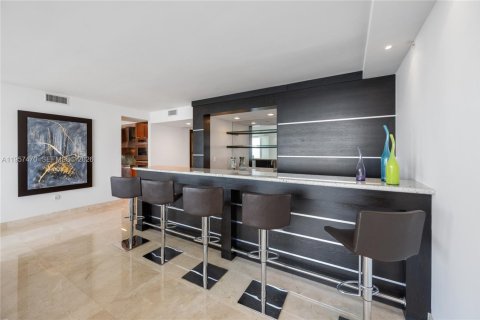 Copropriété à vendre à Aventura, Floride: 3 chambres, 303.23 m2 № 2177335 - photo 7