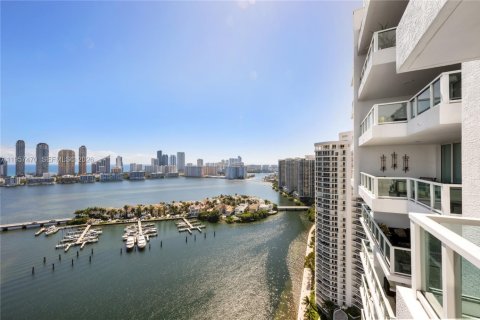Copropriété à vendre à Aventura, Floride: 3 chambres, 303.23 m2 № 2177335 - photo 17