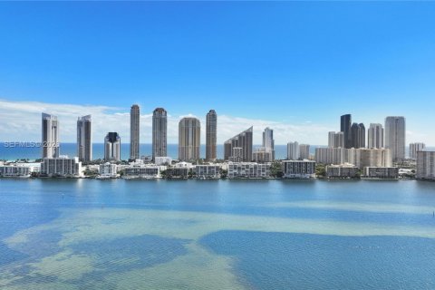 Copropriété à vendre à Aventura, Floride: 3 chambres, 303.23 m2 № 2177335 - photo 19