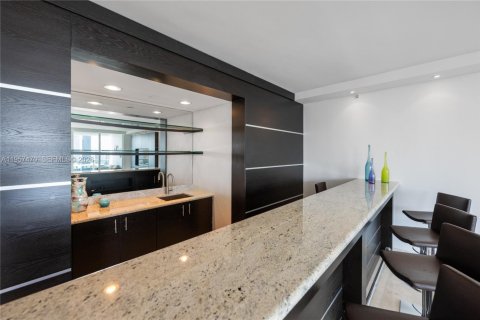 Copropriété à vendre à Aventura, Floride: 3 chambres, 303.23 m2 № 2177335 - photo 9