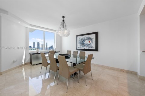 Copropriété à vendre à Aventura, Floride: 3 chambres, 303.23 m2 № 2177335 - photo 11