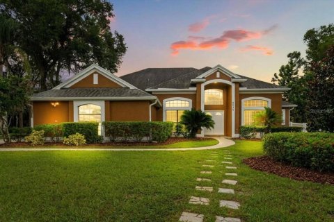 House in Sanford, Florida 4 bedrooms, 323.02 sq.m. № 2366624