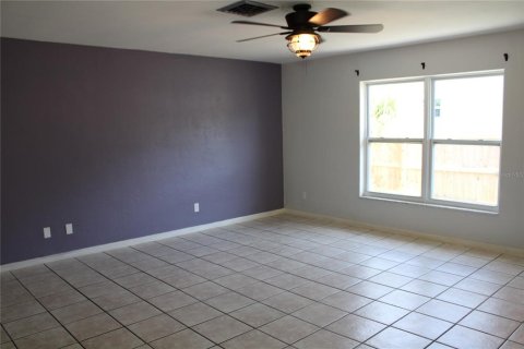 Villa ou maison à vendre à Pinellas Park, Floride: 3 chambres, 149.02 m2 № 1855879 - photo 8