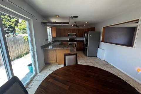 Villa ou maison à vendre à Pinellas Park, Floride: 3 chambres, 149.02 m2 № 1855879 - photo 15