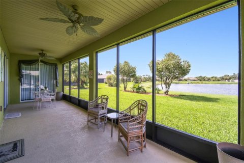 Villa ou maison à vendre à Kissimmee, Floride: 3 chambres, 216 m2 № 1852806 - photo 21
