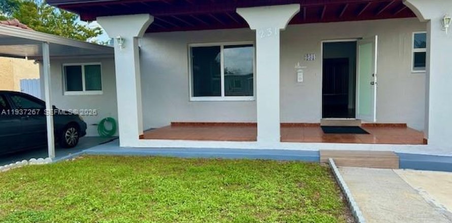 Villa ou maison à Miami, Floride 3 chambres, 136.75 m2 № 1995909