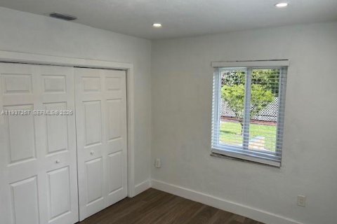 Villa ou maison à vendre à Miami, Floride: 3 chambres, 136.75 m2 № 1995909 - photo 8