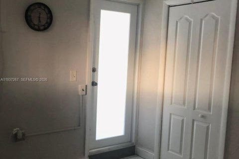 Villa ou maison à vendre à Miami, Floride: 3 chambres, 136.75 m2 № 1995909 - photo 21