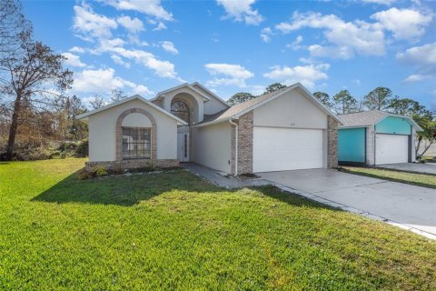 House in Port Orange, Florida 3 bedrooms, 105.63 sq.m. № 2207058 - photo 4