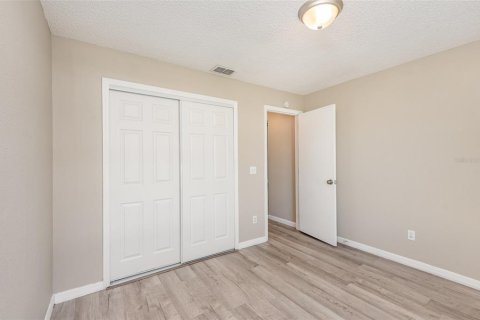 House in Port Orange, Florida 3 bedrooms, 105.63 sq.m. № 2207058 - photo 18
