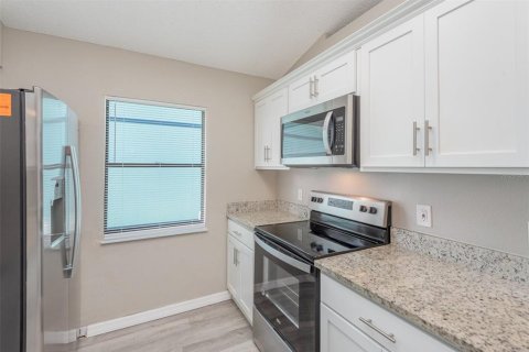 House in Port Orange, Florida 3 bedrooms, 105.63 sq.m. № 2207058 - photo 11