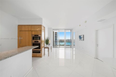 Condominio en venta en Miami Beach, Florida, 2 dormitorios, 134.06 m2 № 2029081 - foto 19