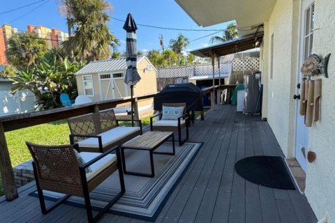 House in Riviera Beach, Florida 2 bedrooms, 61.32 sq.m. № 2177001 - photo 17