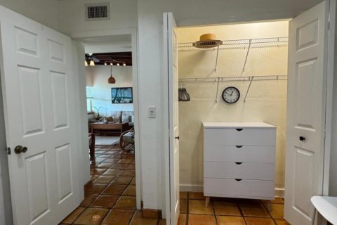 House in Riviera Beach, Florida 2 bedrooms, 61.32 sq.m. № 2177001 - photo 8