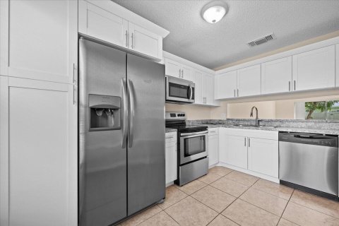 Apartment in Jupiter, Florida 2 bedrooms, 97.45 sq.m. № 2086722 - photo 5