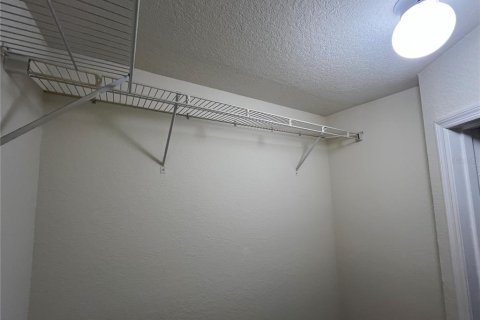 Condo in Orlando, Florida, 2 bedrooms  № 1906897 - photo 14