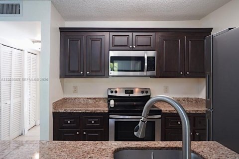 Снять в аренду кондоминиум в Бойнтон-Бич, Флорида 1 спальня, 65.4м2, № 2030758 - фото 8
