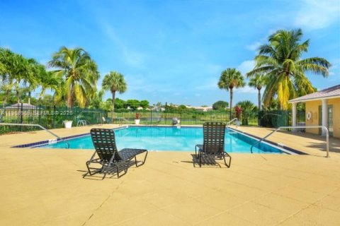 Снять в аренду кондоминиум в Бойнтон-Бич, Флорида 1 спальня, 65.4м2, № 2030758 - фото 17