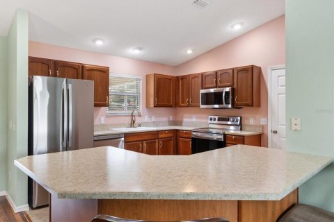 House in The Villages, Florida 2 bedrooms, 106.09 sq.m. № 2231026 - photo 10