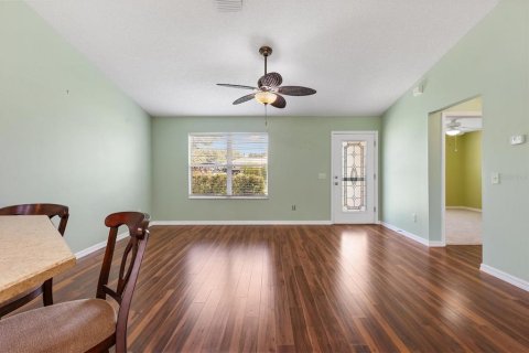 House in The Villages, Florida 2 bedrooms, 106.09 sq.m. № 2231026 - photo 8
