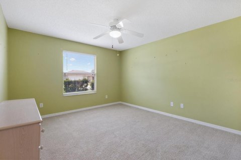 House in The Villages, Florida 2 bedrooms, 106.09 sq.m. № 2231026 - photo 18