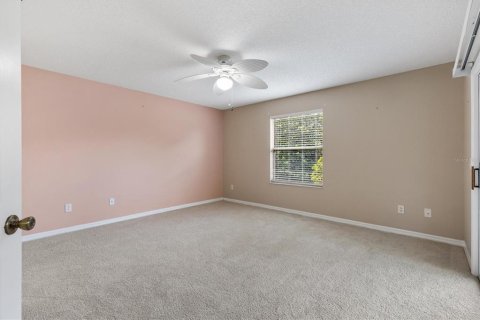 House in The Villages, Florida 2 bedrooms, 106.09 sq.m. № 2231026 - photo 13