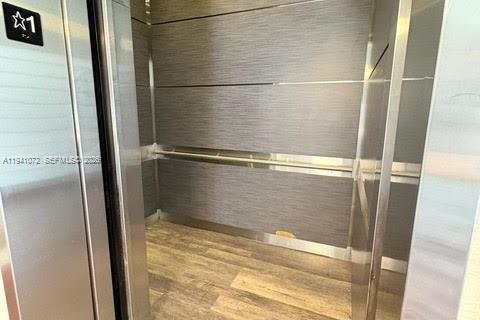 Condominio en alquiler en Miami, Florida, 2 dormitorios, 70.61 m2 № 1998108 - foto 28