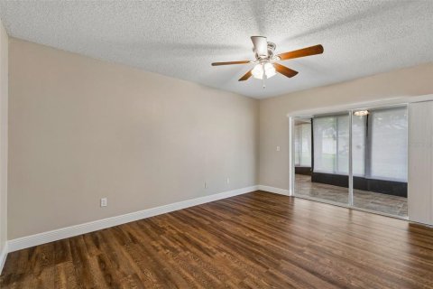 Villa ou maison à vendre à Tampa, Floride: 3 chambres, 208.1 m2 № 2235994 - photo 11