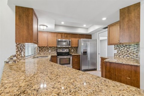 Villa ou maison à vendre à Tampa, Floride: 3 chambres, 208.1 m2 № 2235994 - photo 25