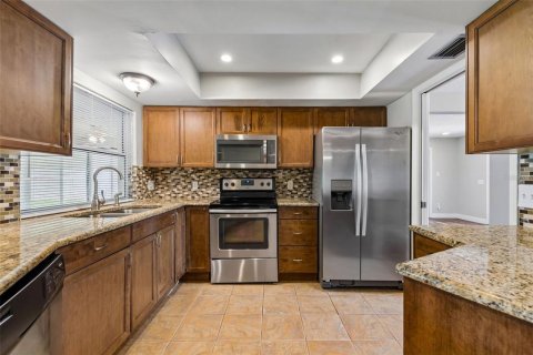 Villa ou maison à vendre à Tampa, Floride: 3 chambres, 208.1 m2 № 2235994 - photo 27