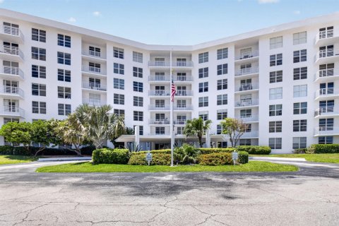 Condo in Boca Raton, Florida, 1 bedroom № 2268023