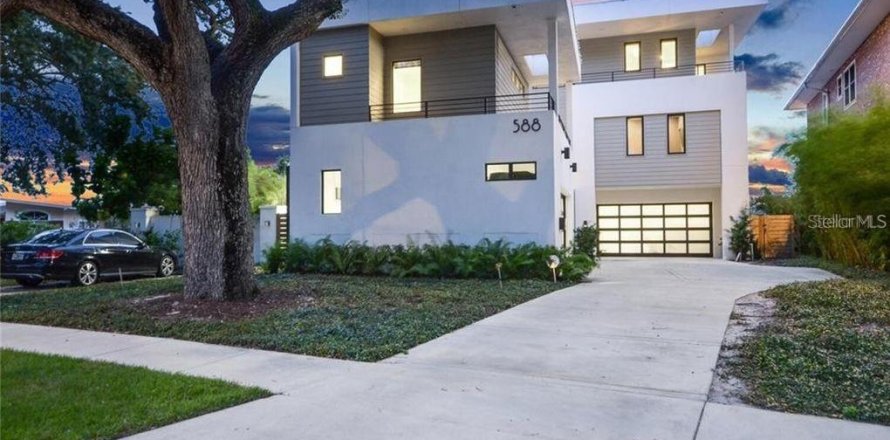 Villa ou maison à Tampa, Floride 6 chambres, 608.6 m2 № 1262485