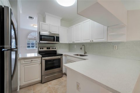 Adosado en alquiler en Miami, Florida, 3 dormitorios, 127.09 m2 № 2031813 - foto 9