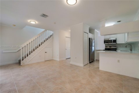 Adosado en alquiler en Miami, Florida, 3 dormitorios, 127.09 m2 № 2031813 - foto 7