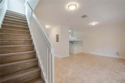 Adosado en alquiler en Miami, Florida, 3 dormitorios, 127.09 m2 № 2031813 - foto 17