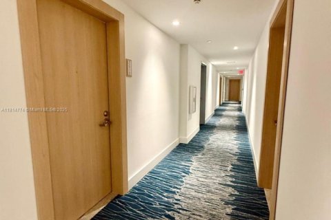 Condominio en venta en Miami, Florida, 2 dormitorios, 104.89 m2 № 1766900 - foto 7