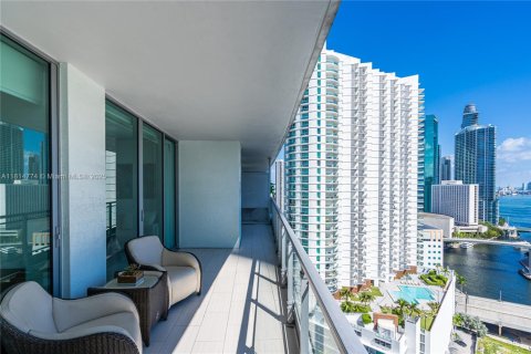 Condominio en venta en Miami, Florida, 2 dormitorios, 104.89 m2 № 1766900 - foto 1