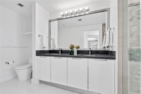 Condominio en venta en Miami, Florida, 2 dormitorios, 104.89 m2 № 1766900 - foto 26