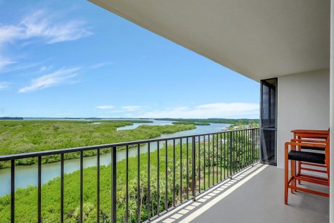 Condo in St. Lucie, Florida, 2 bedrooms № 2246524 - photo 29