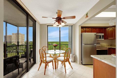 Condo in St. Lucie, Florida, 2 bedrooms № 2246524 - photo 3